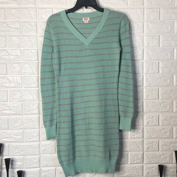 🌞 NWT Mossimo mint green gray striped sweater - Picture 2 of 5